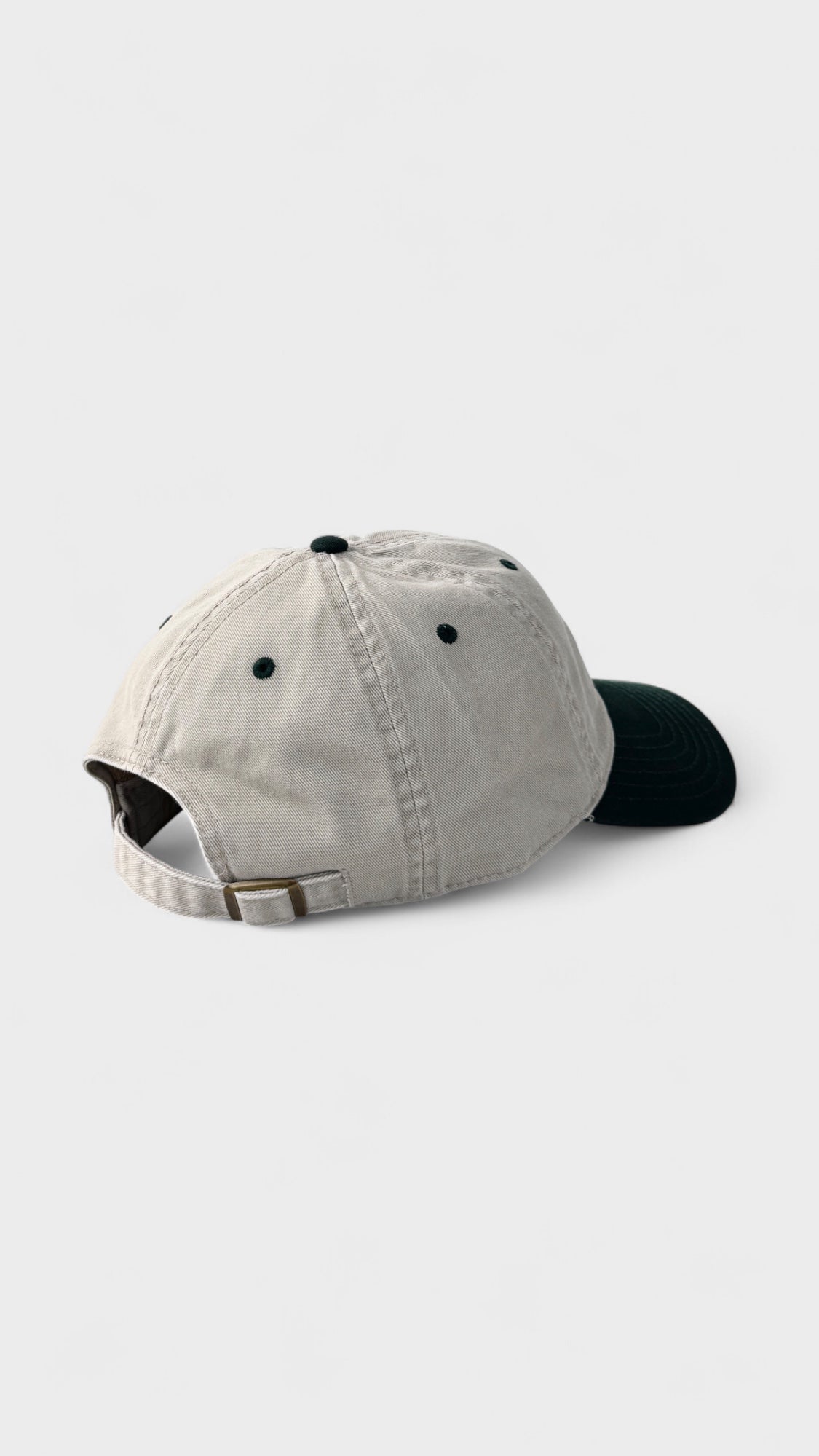 GREEN CREAM CAP