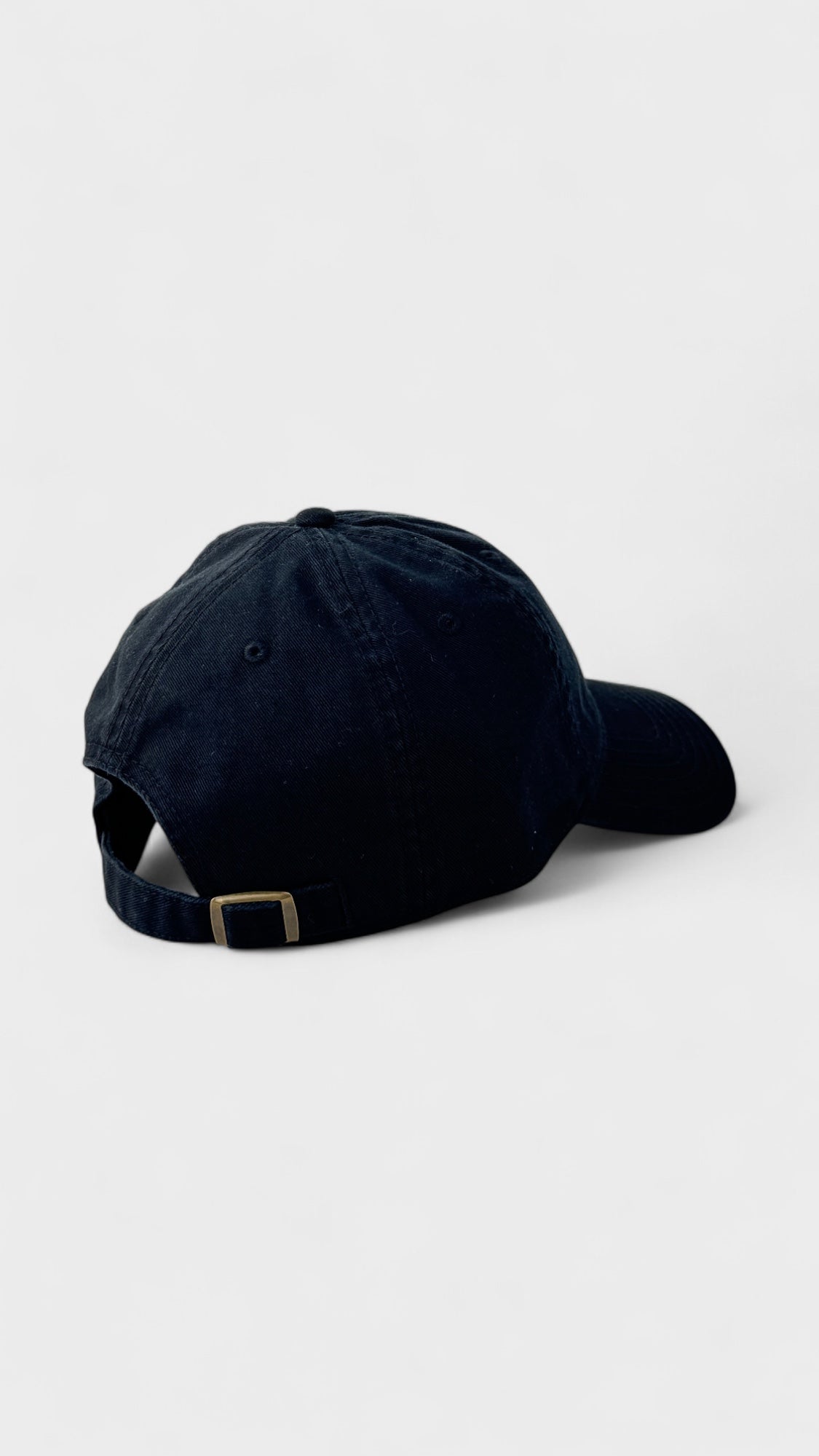 BLACK CAP