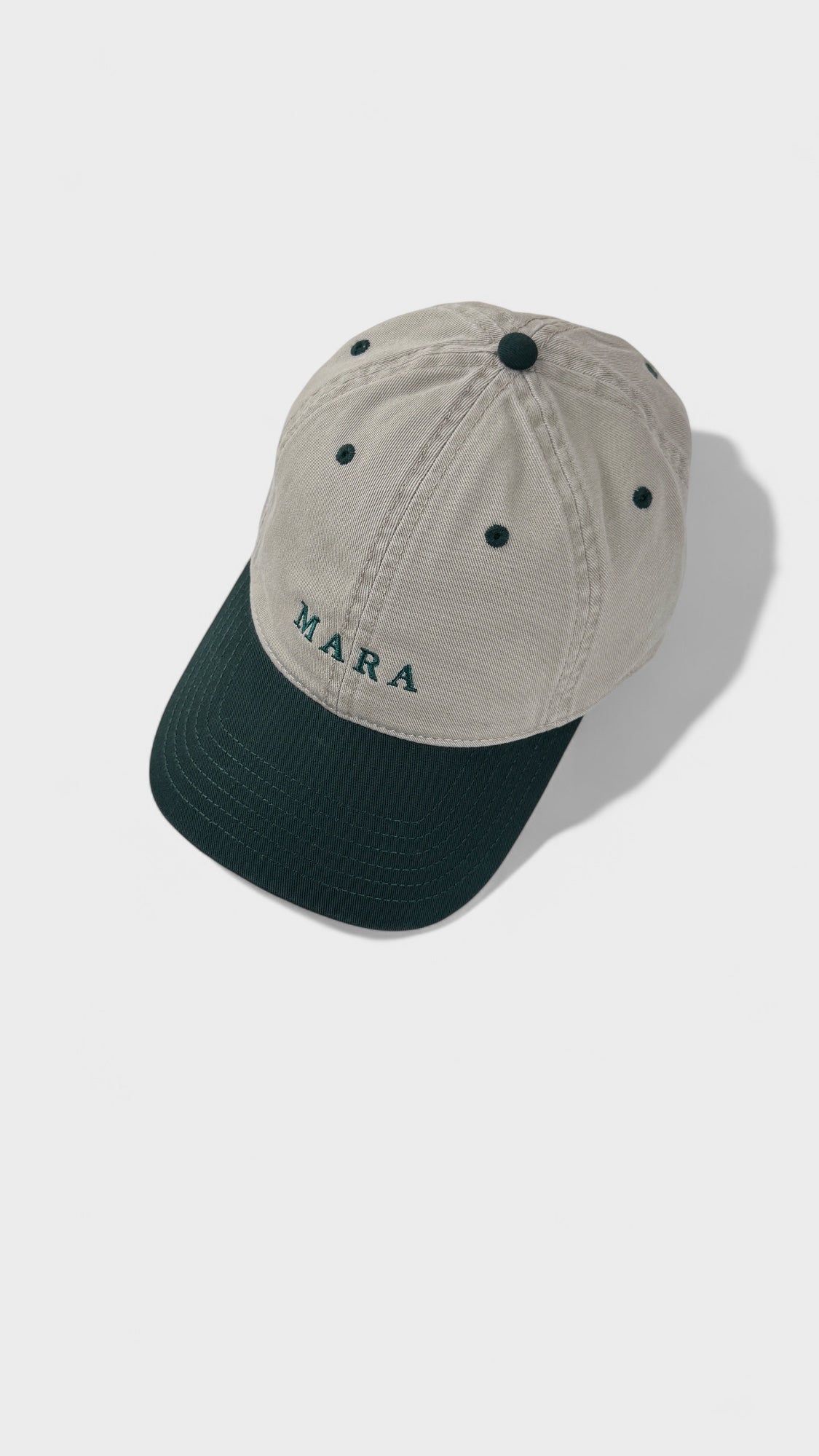 GREEN CREAM CAP