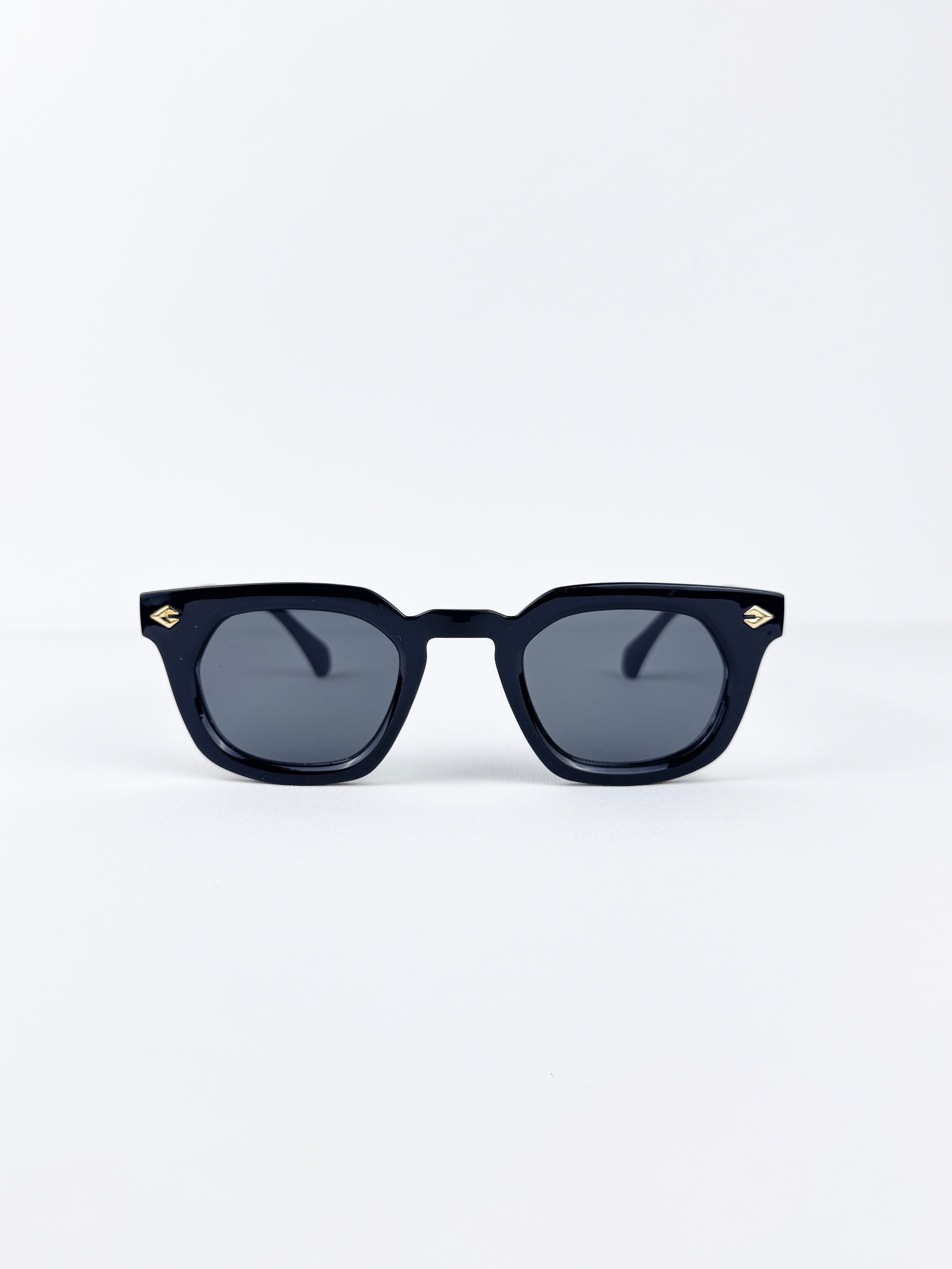 MYKONOS BLACK