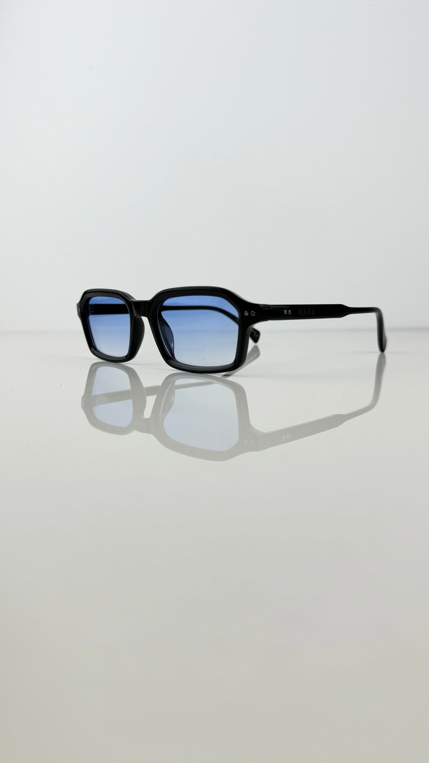 TOKYO BLACK