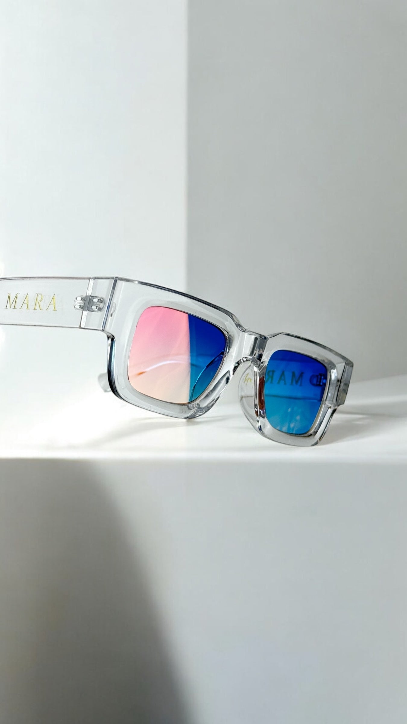 CRYSTAL BLUE PINK